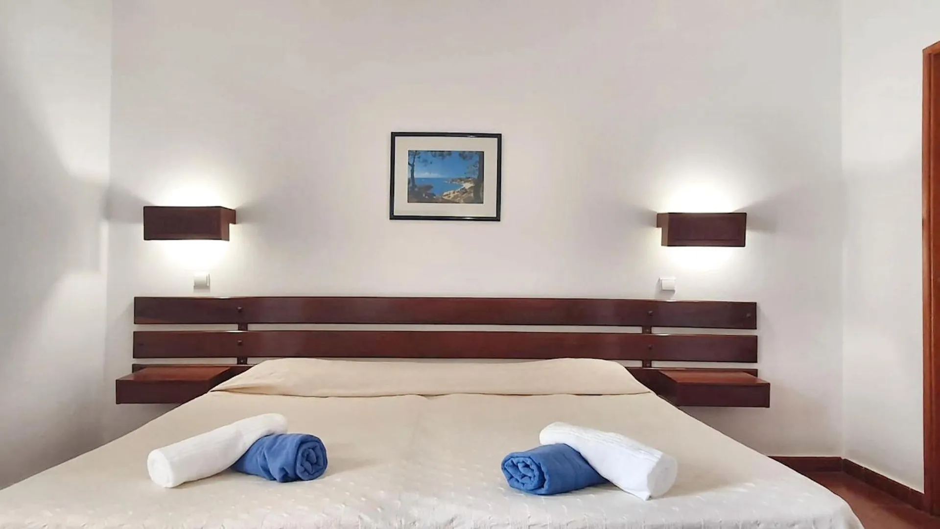Albufeira Sea View Apartment with Pool
